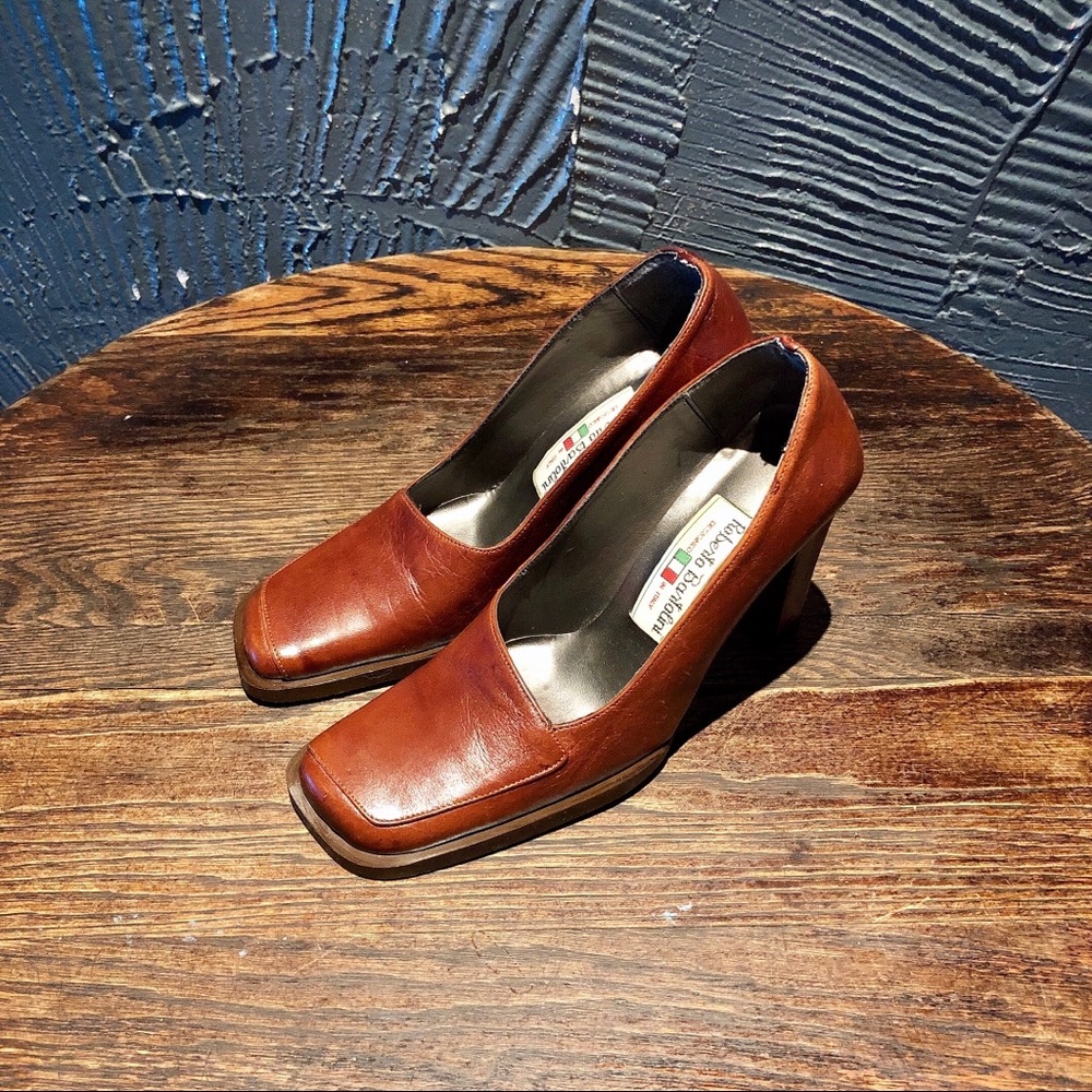 Vintage Italian red brown leather heels size 36